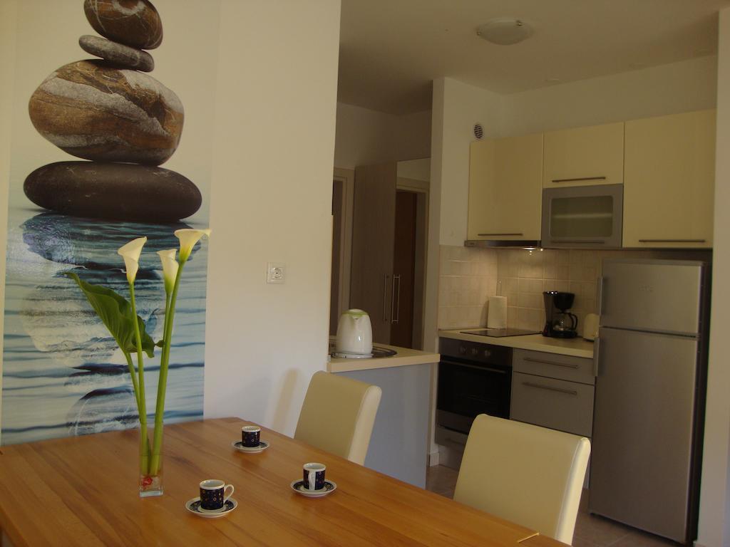 Apartments Marina Vodice Rom bilde