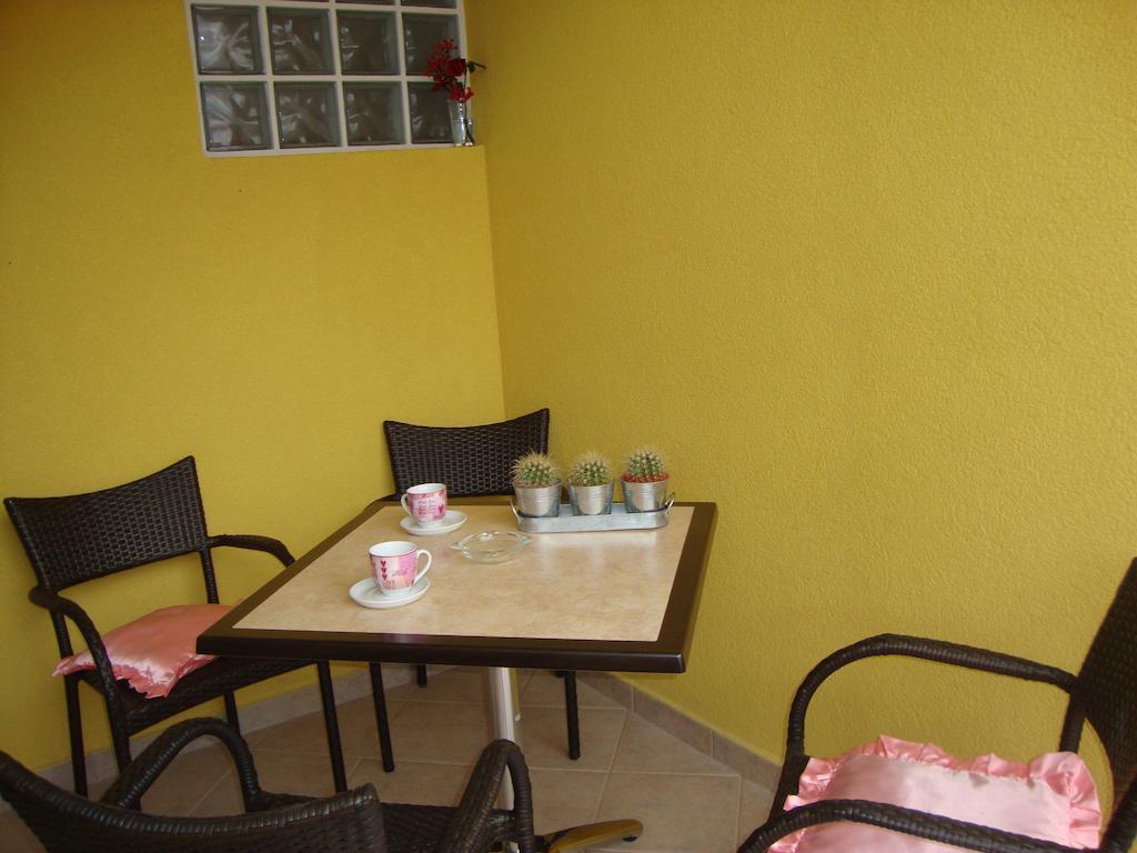 Apartments Marina Vodice Rom bilde