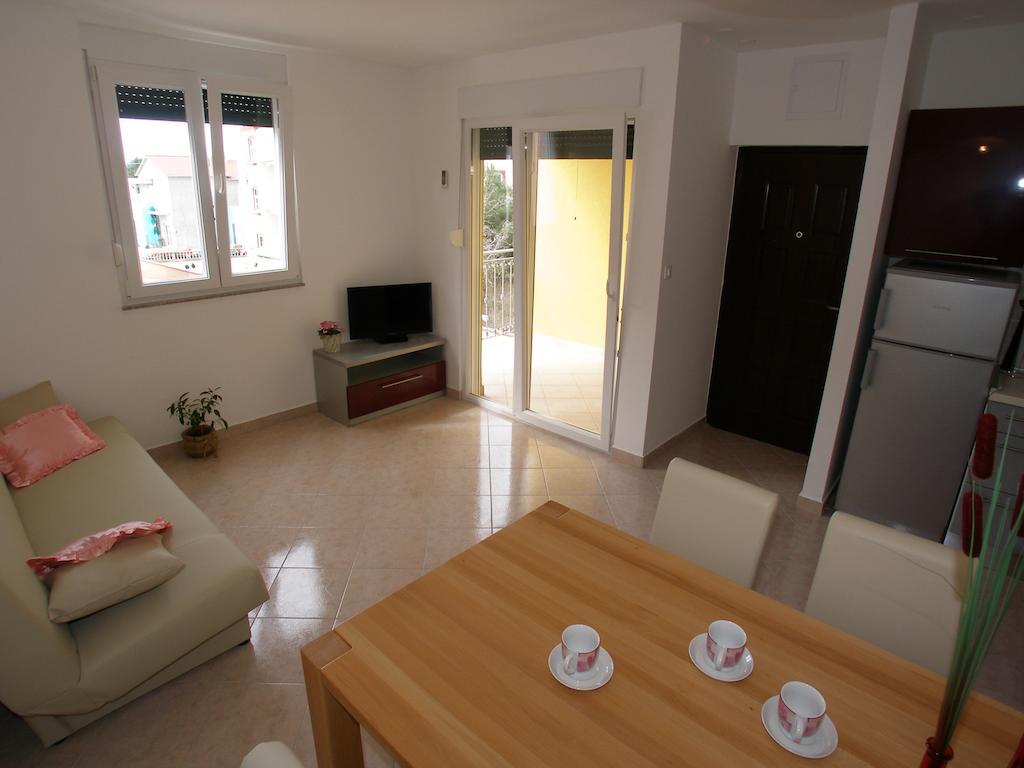 Apartments Marina Vodice Rom bilde
