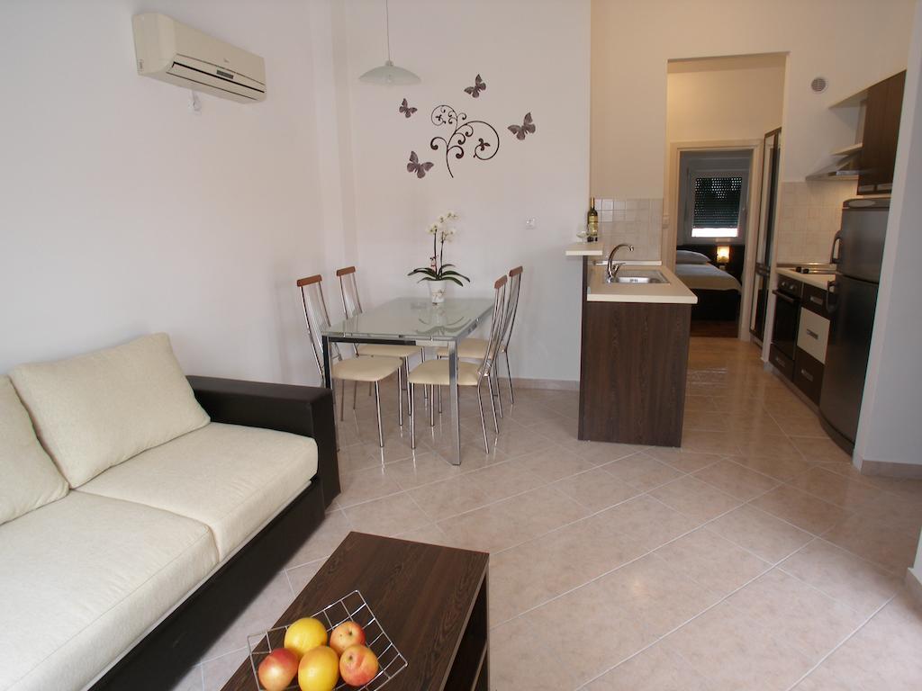 Apartments Marina Vodice Rom bilde