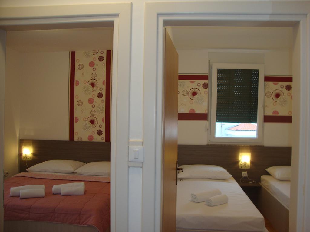 Apartments Marina Vodice Rom bilde